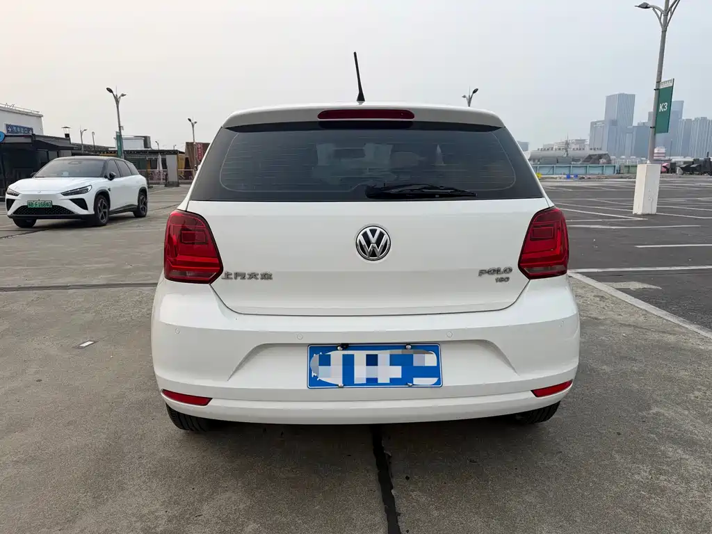 Volkswagen Polo 2016
