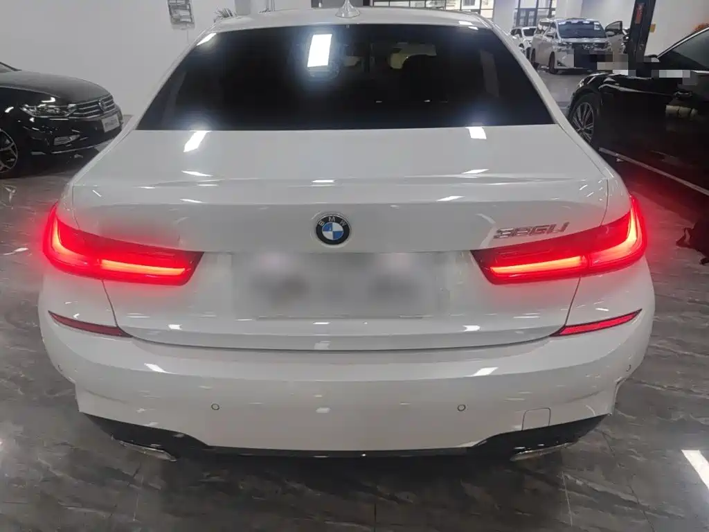 BMW 3 Series 2021
