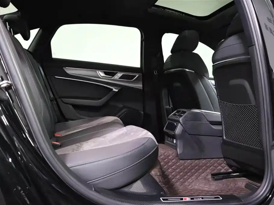 Audi A6L 2023
