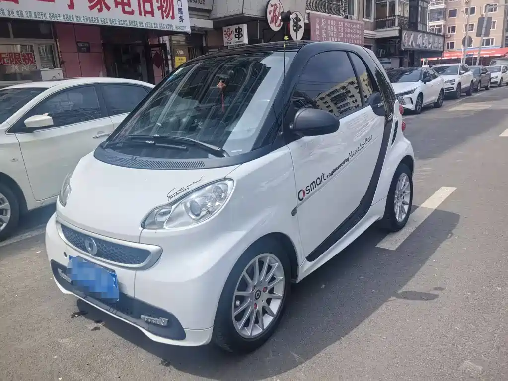 smart Fortwo 2013 — фото 1