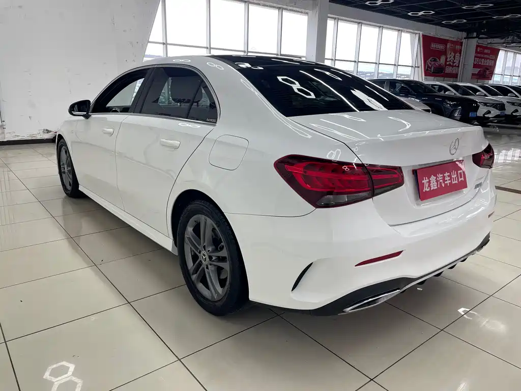 Mercedes-Benz A-Class 2022 — фото 6