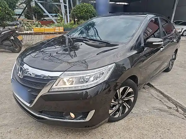 Honda Crider 2016