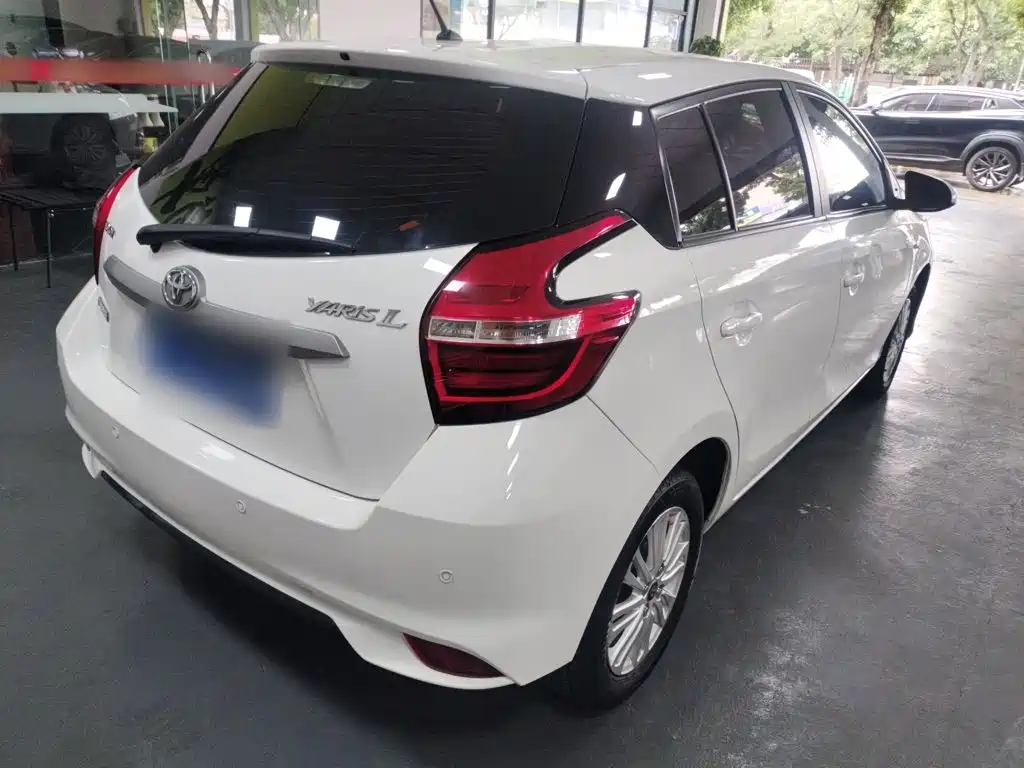 Toyota Yaris L 2019