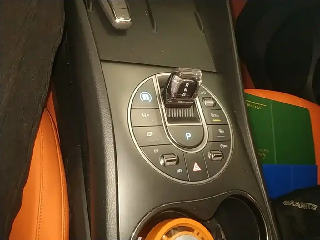 BYD Seal 05 DM-i 2025 — фото 14