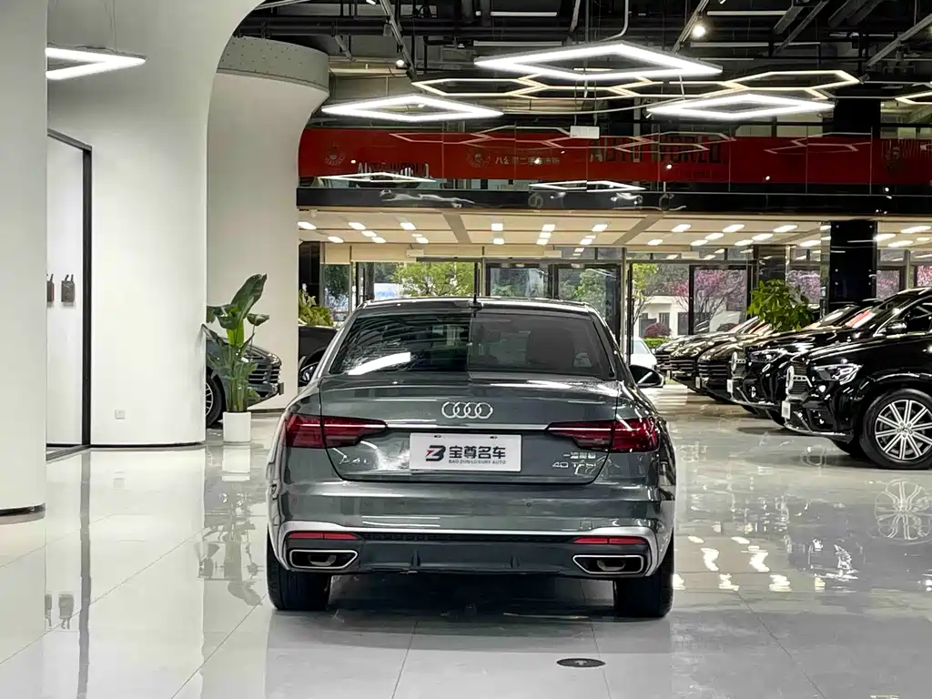 Audi A4L 2024 — фото 16