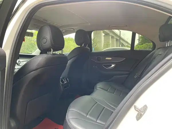 Mercedes-Benz C-Class 2019