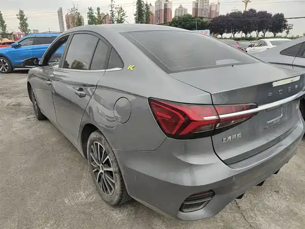 Roewe i5 2021