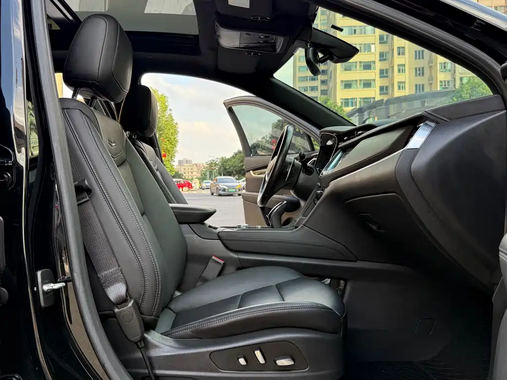 Cadillac XT5 2022 — фото 25