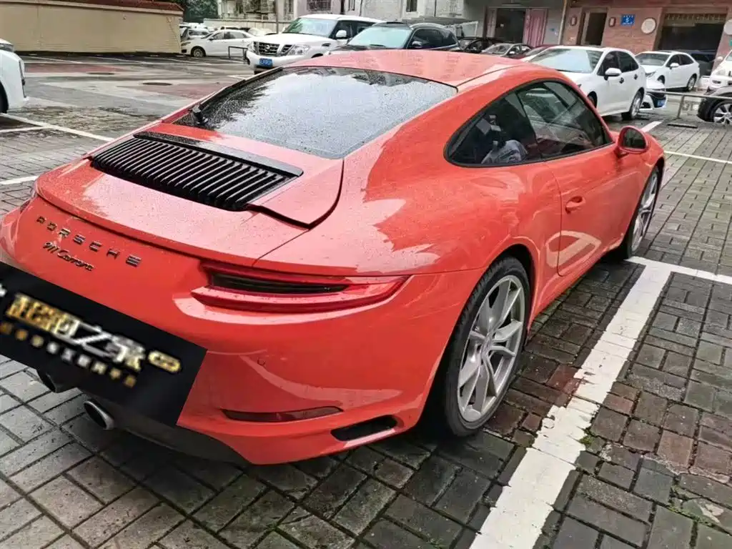 Porsche 911 2018 — фото 8