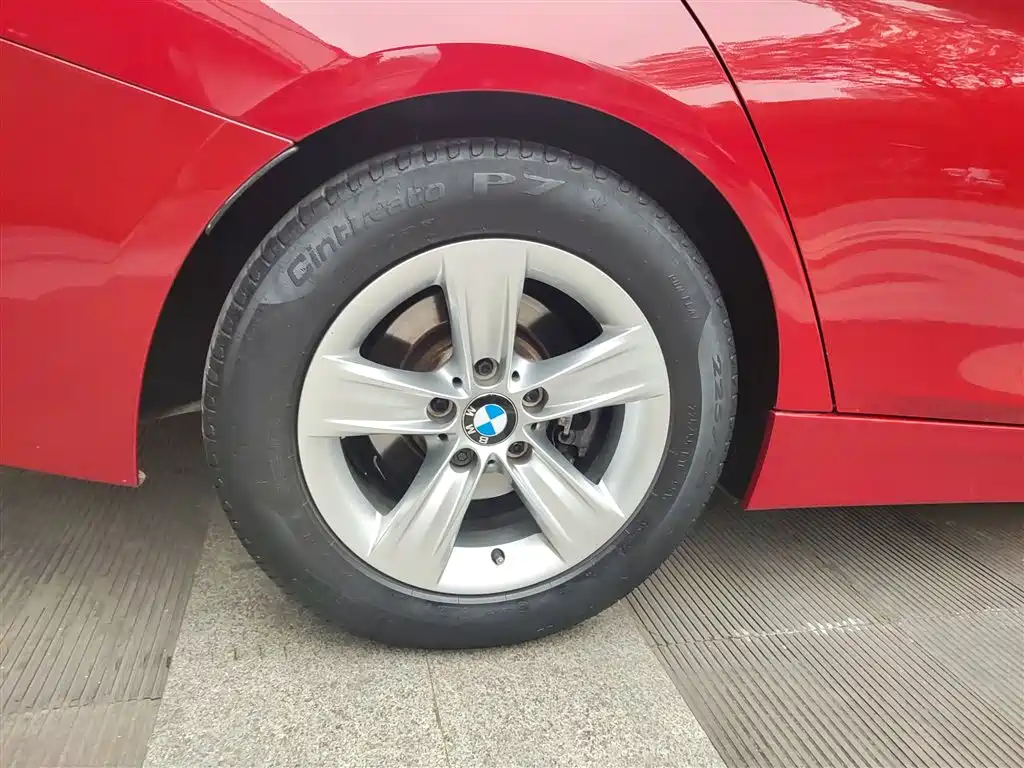 BMW 3 Series 2016 — фото 26