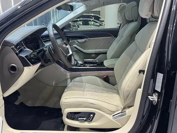 Audi A8 2025
