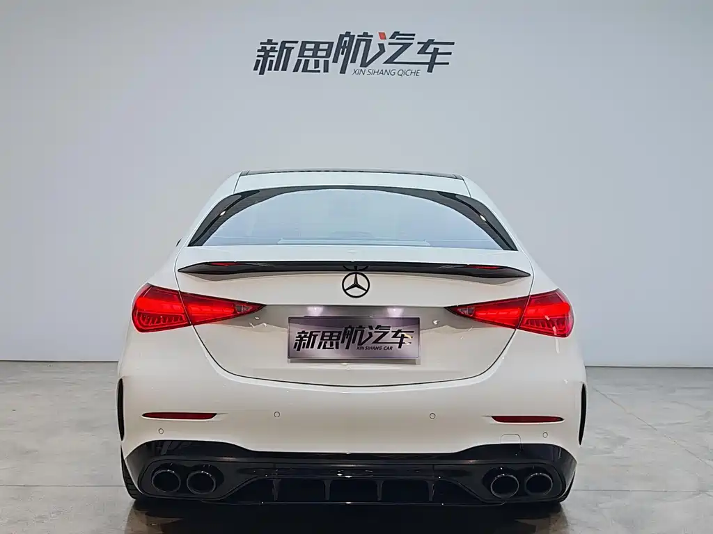 Mercedes-Benz C-Class AMG 2024 — фото 4