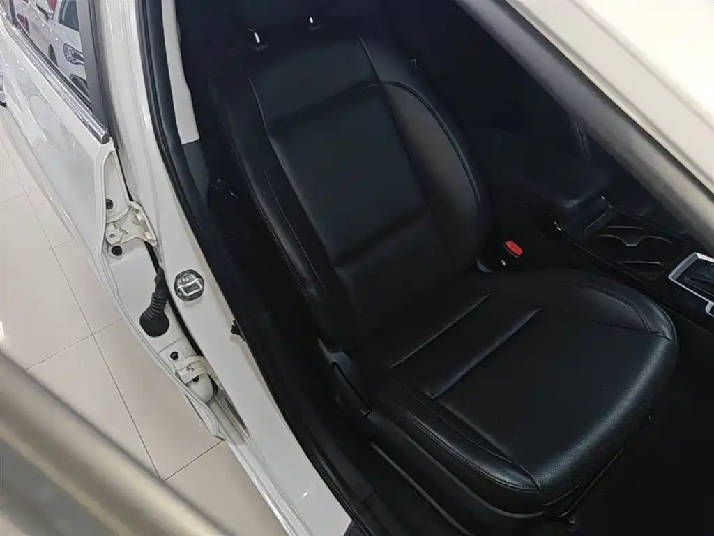 Hyundai Mistra 2016 — фото 25