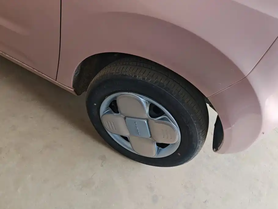 Geely Galaxy Panda 2023