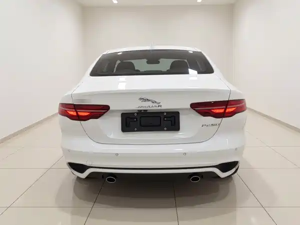 Jaguar XEL 2022