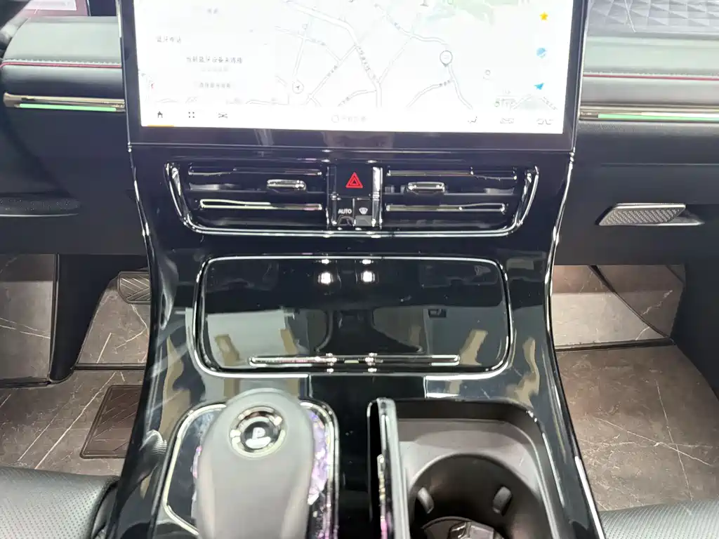 GAC Motor Trumpchi M8 2023 — фото 19