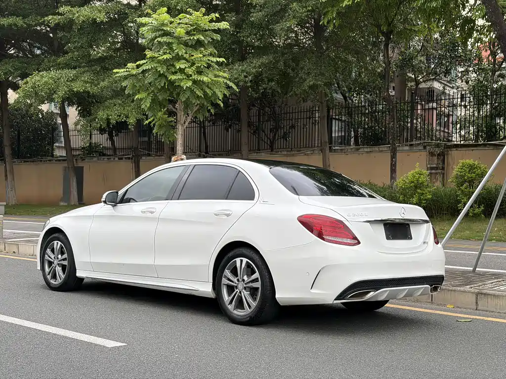 Mercedes-Benz C-Class 2017