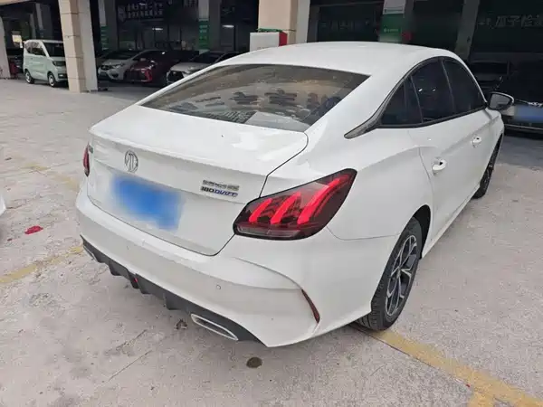 MG MG5 2022