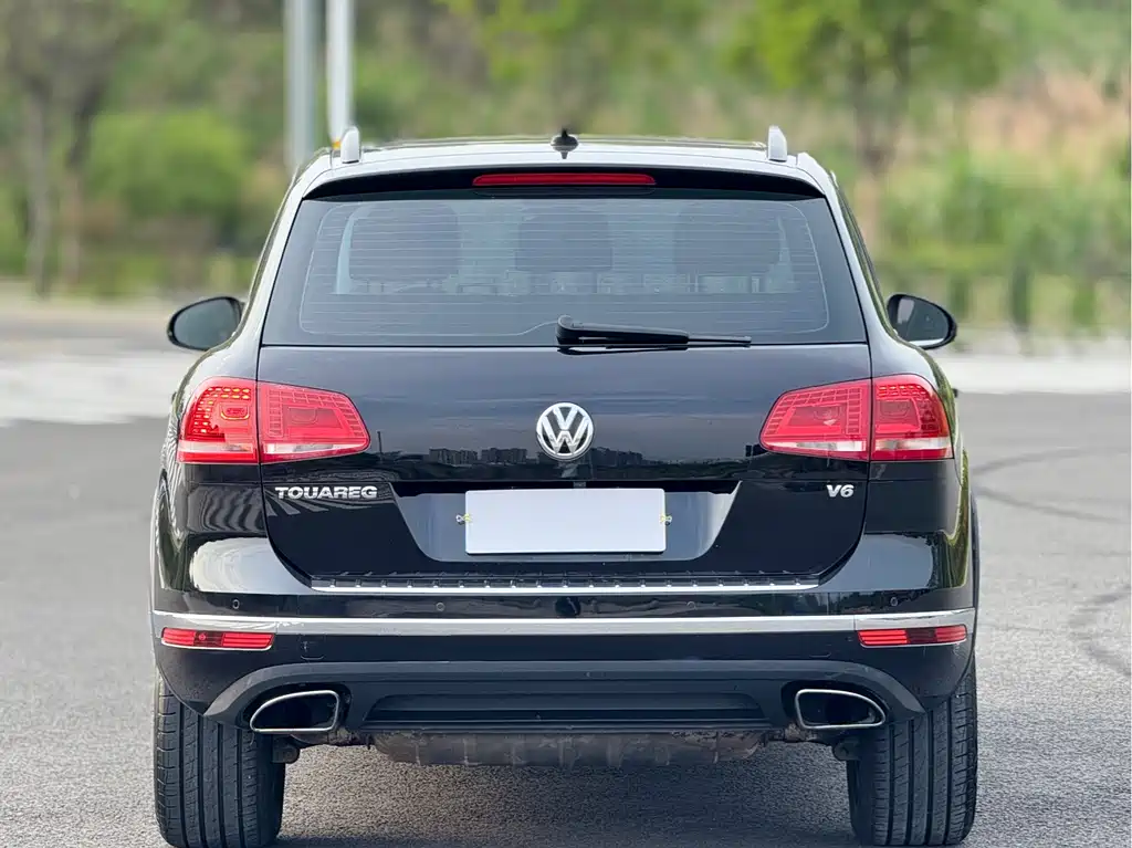 Volkswagen Touareg 2018 — фото 16