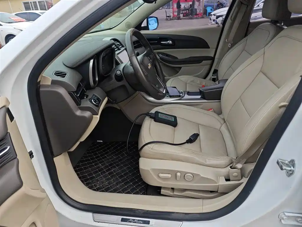 Chevrolet Malibu 2015 — фото 15
