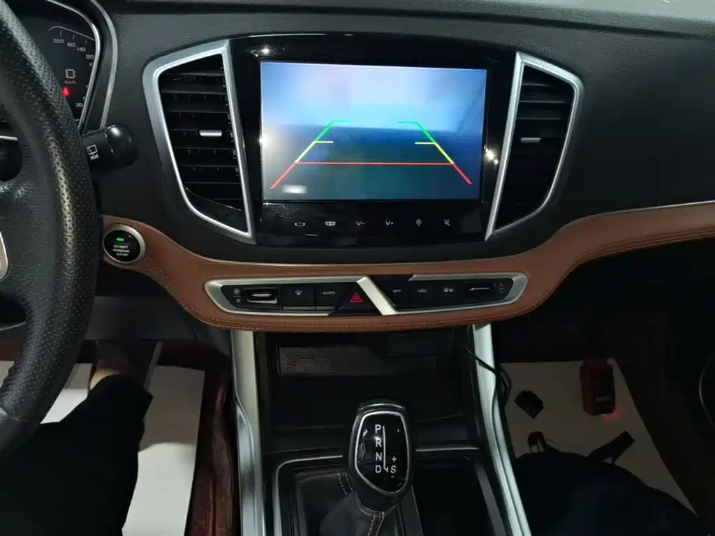 Geely Vision X6 2019 — фото 13