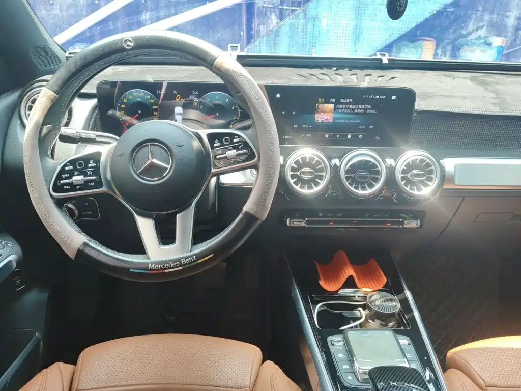 Mercedes-Benz GLB 2023 — фото 13