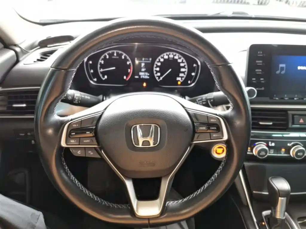 Honda Inspire 2020 — фото 11