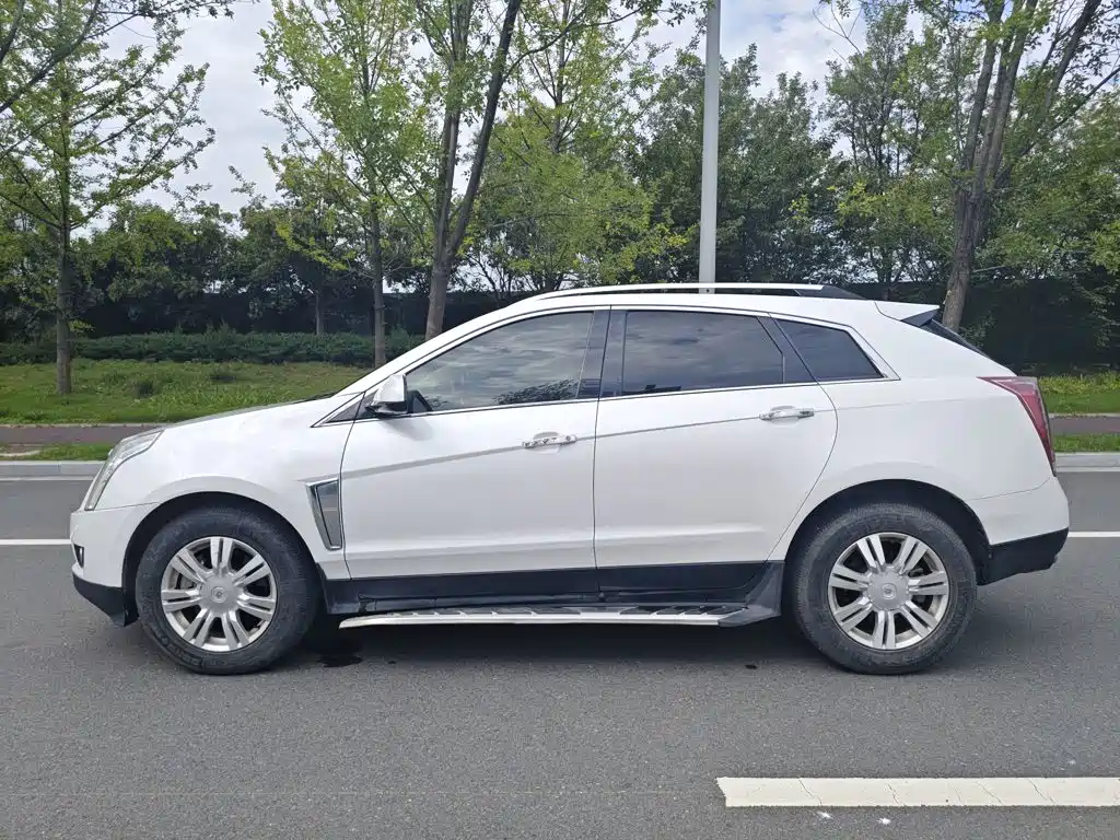 Cadillac SRX 2015 — фото 7