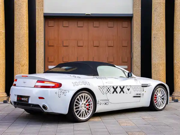 Aston Martin V8 Vantage 2008