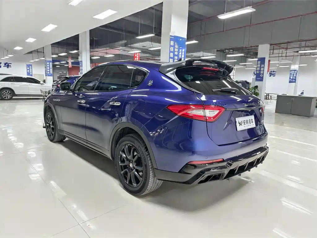 Maserati Levante 2018 — фото 4
