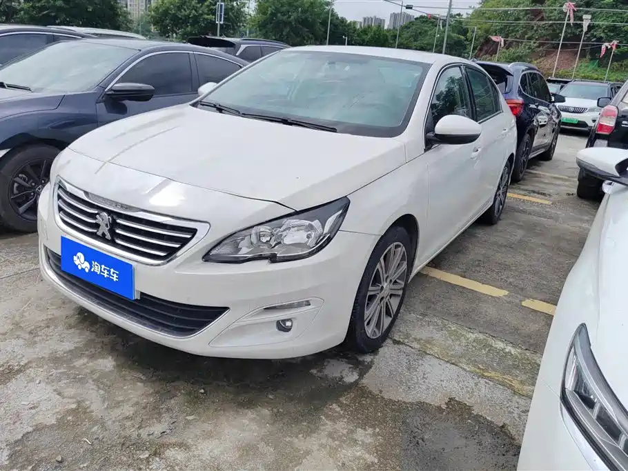 Peugeot 408 2016