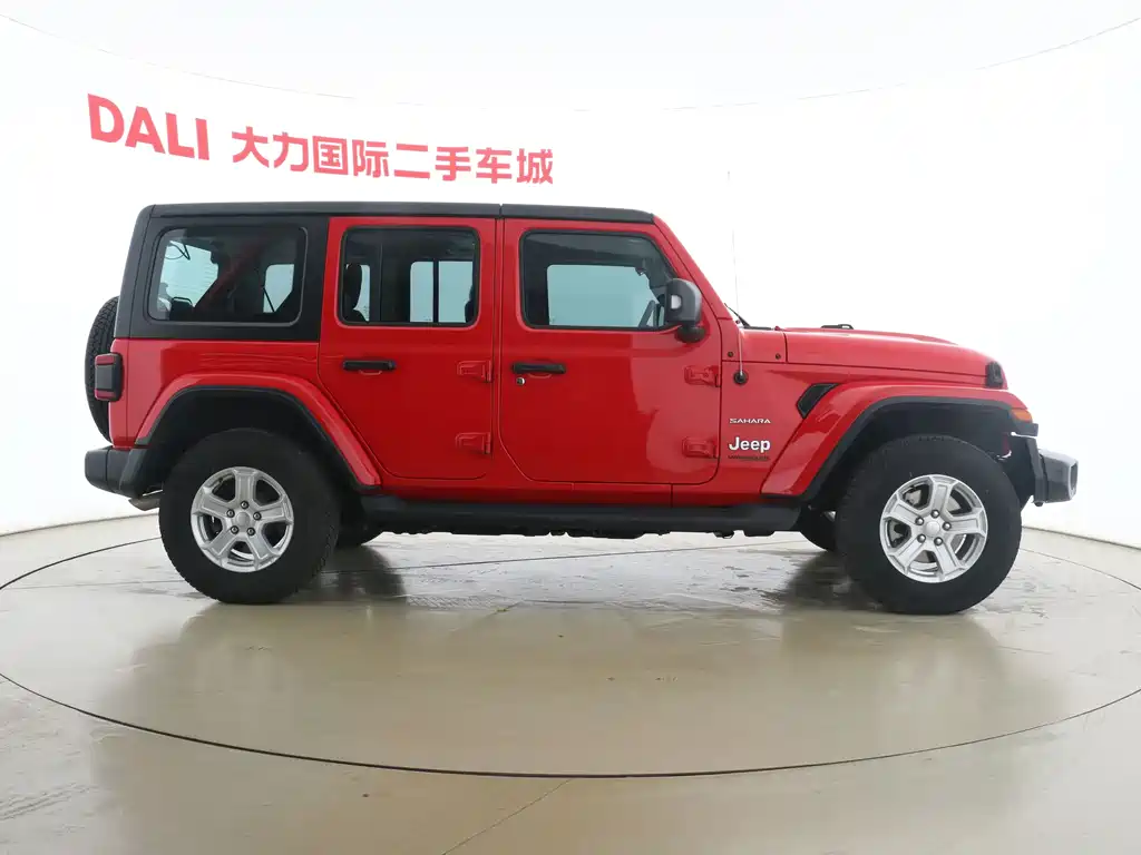 Jeep Wrangler 2021 — фото 12
