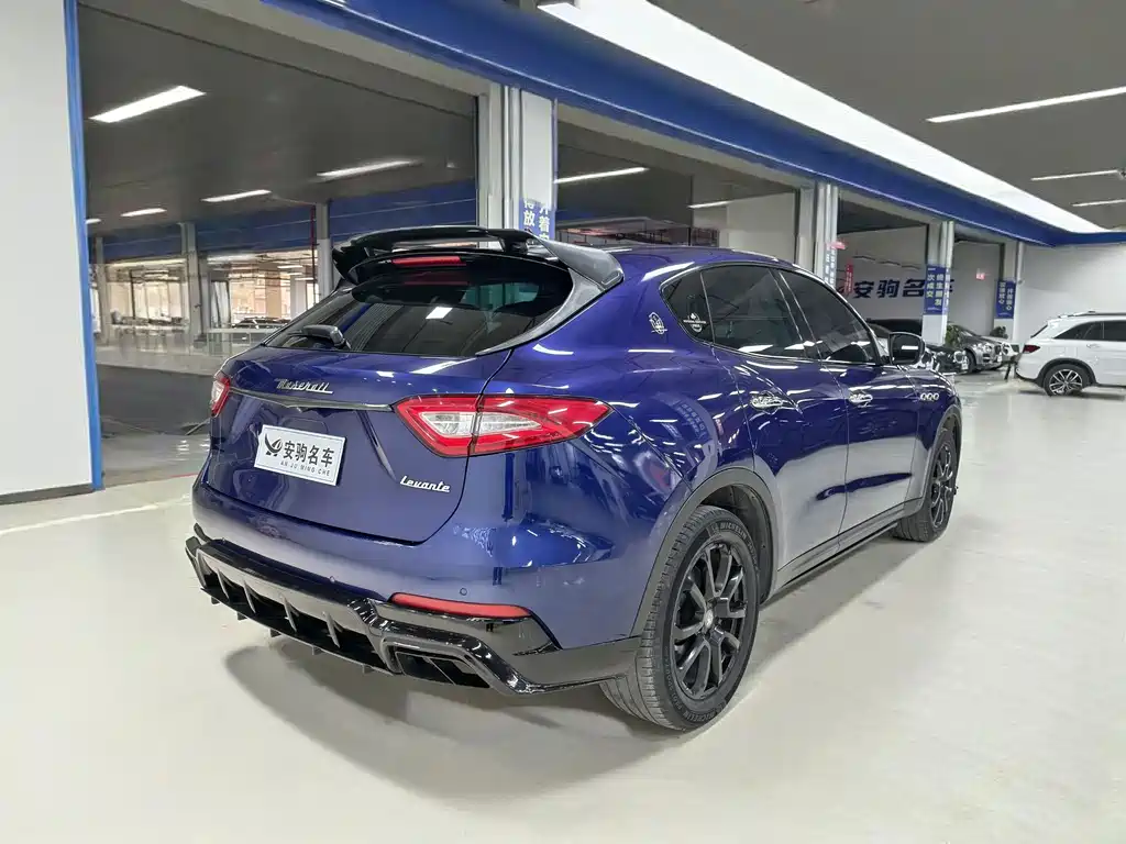 Maserati Levante 2018 — фото 5