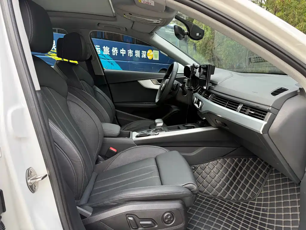 Audi A4L 2022