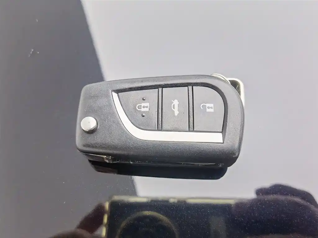 Toyota Levin 2015 — фото 19
