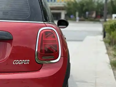 MINI MINI 2019