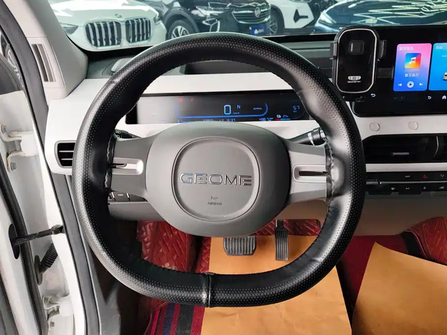 Geely Galaxy Panda 2023 — фото 15