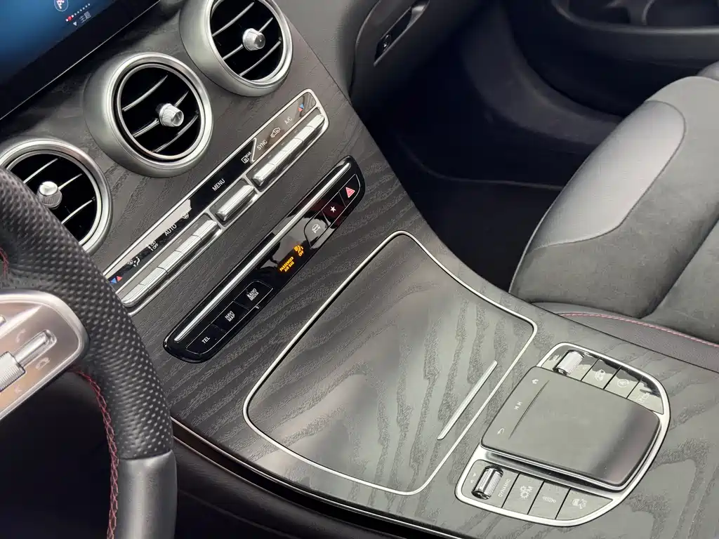 Mercedes-Benz GLC AMG 2023 — фото 16