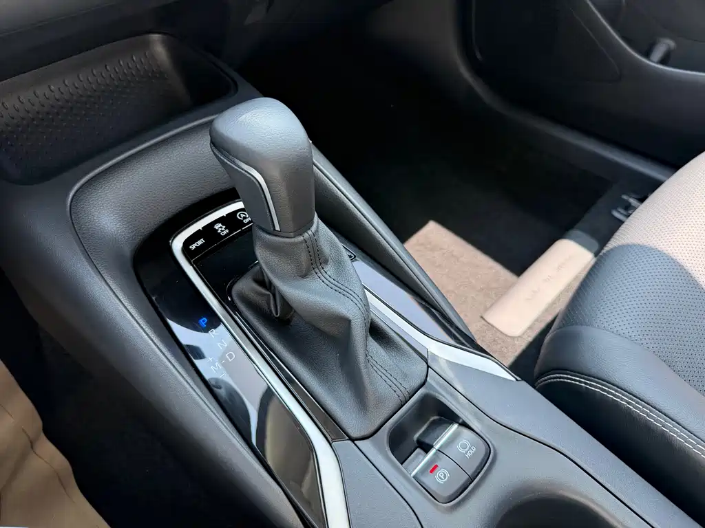 Toyota Corolla 2020 — фото 13
