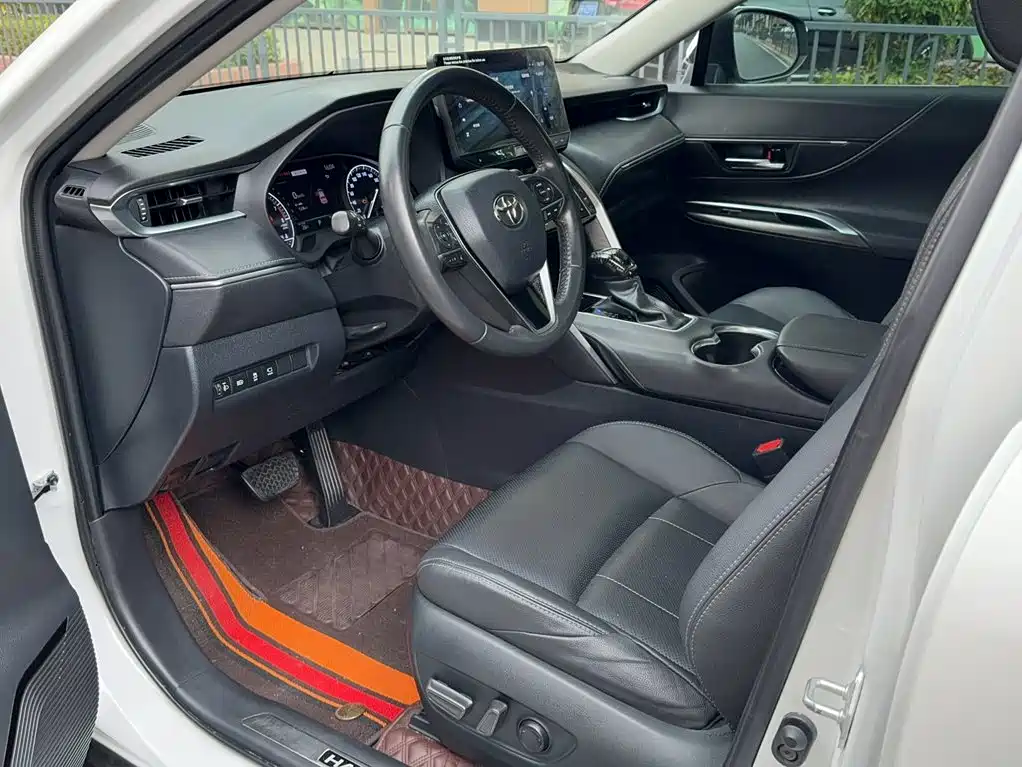 Toyota Harrier 2022 — фото 13