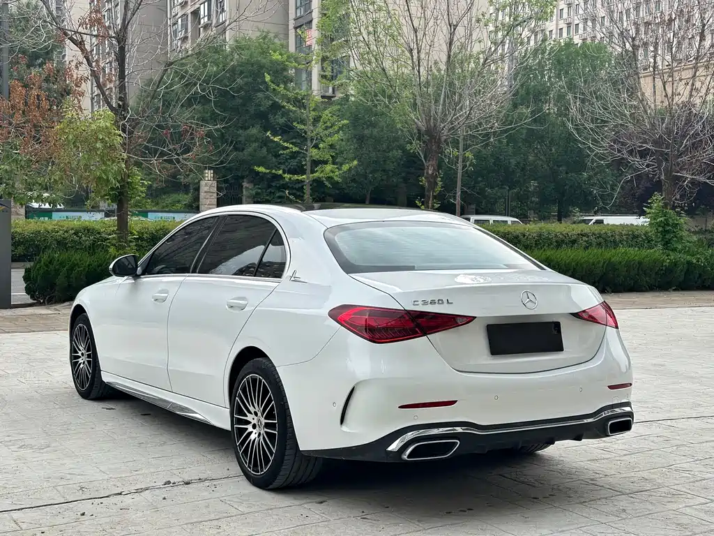 Mercedes-Benz C-Class 2023 — фото 13