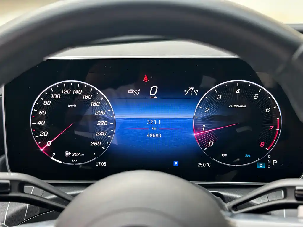 Mercedes-Benz C-Class 2023 — фото 16