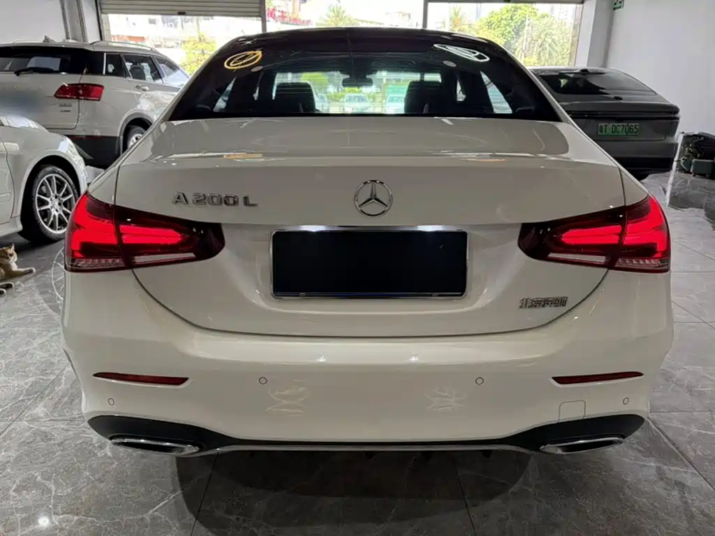 Mercedes-Benz A-Class 2022 — фото 11