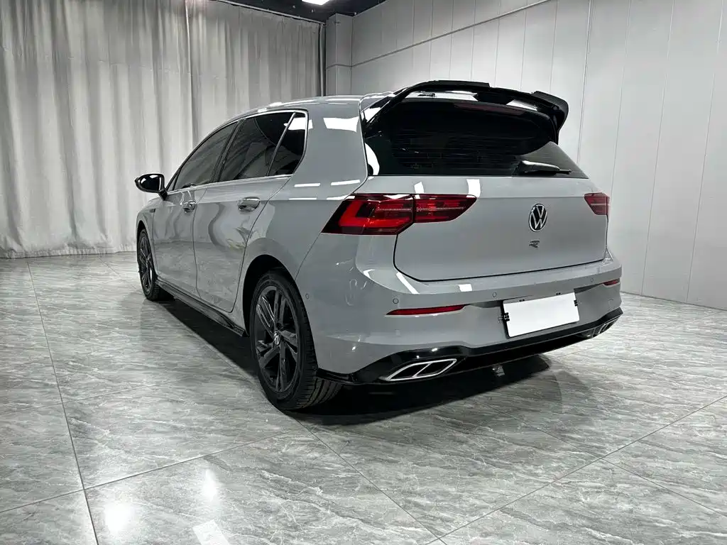 Volkswagen Golf 2023