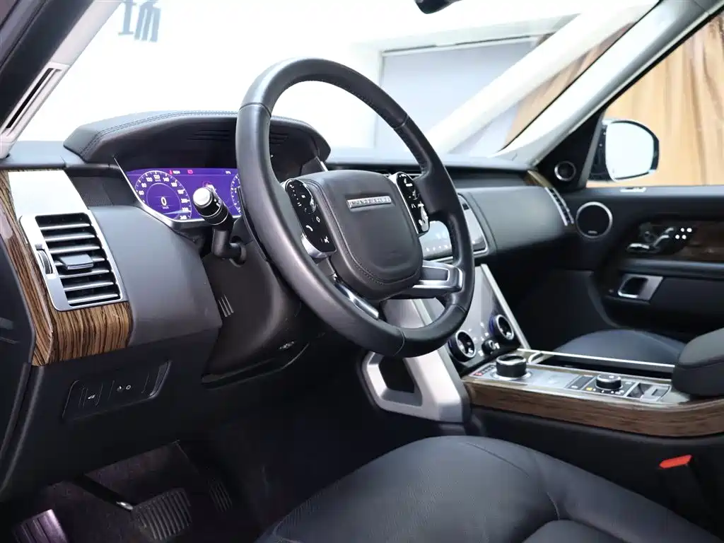 Land Rover Range Rover 2019 — фото 11