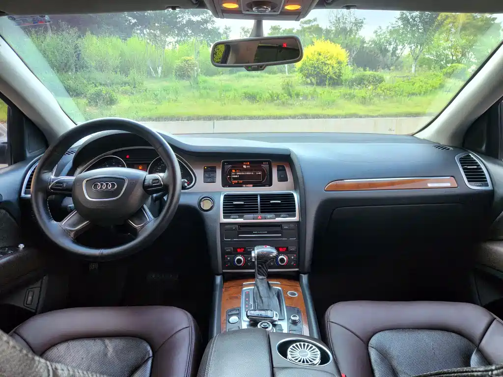 Audi Q7 2015 — фото 14