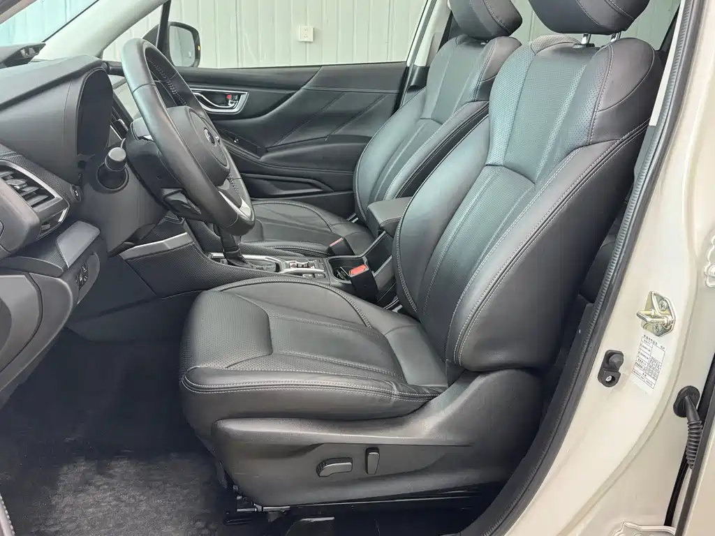 Subaru Forester 2021 — фото 18