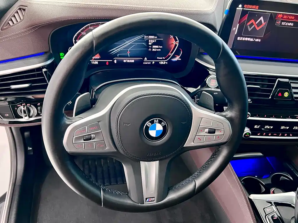 BMW 5 Series 2024 — фото 14