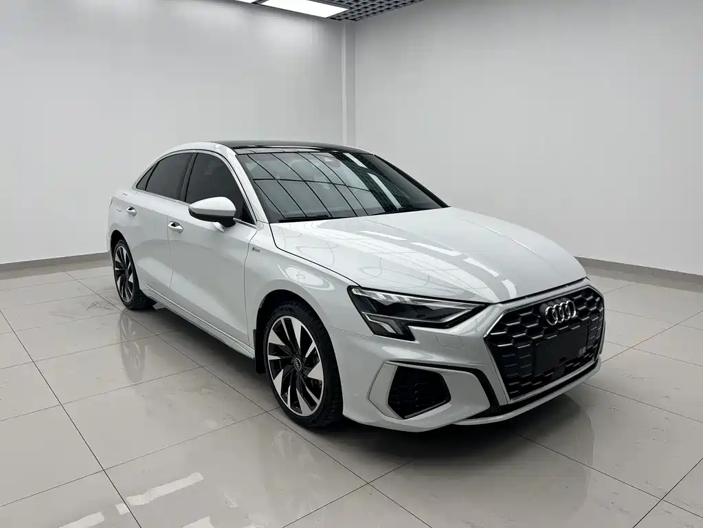 Audi A3 2023 — фото 3
