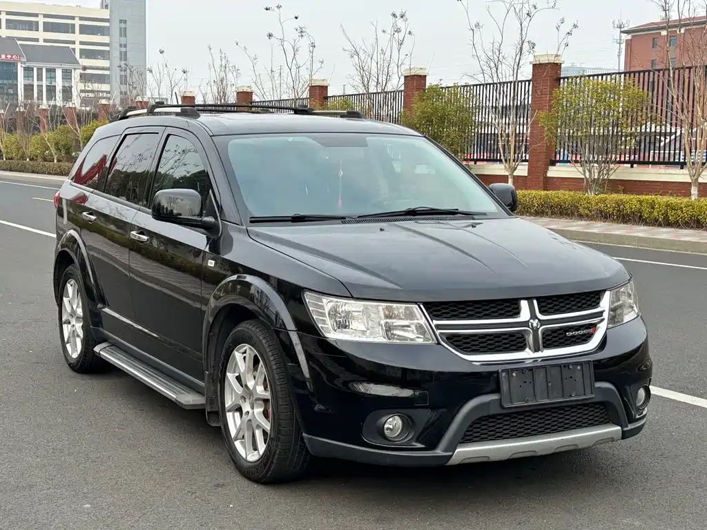 Dodge Journey 2014 — фото 3